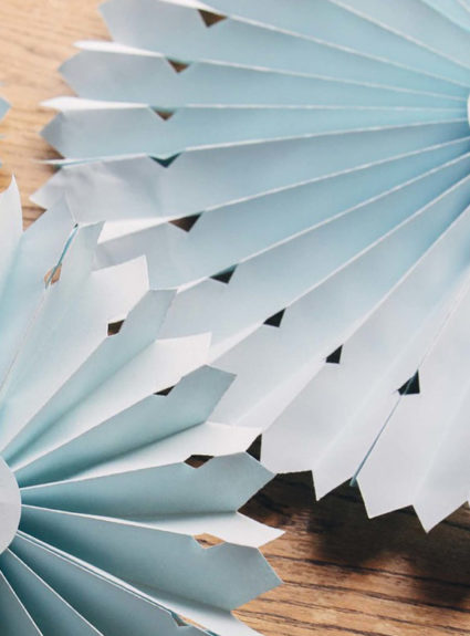 DIY: Helpot paperikoristeet juhliin